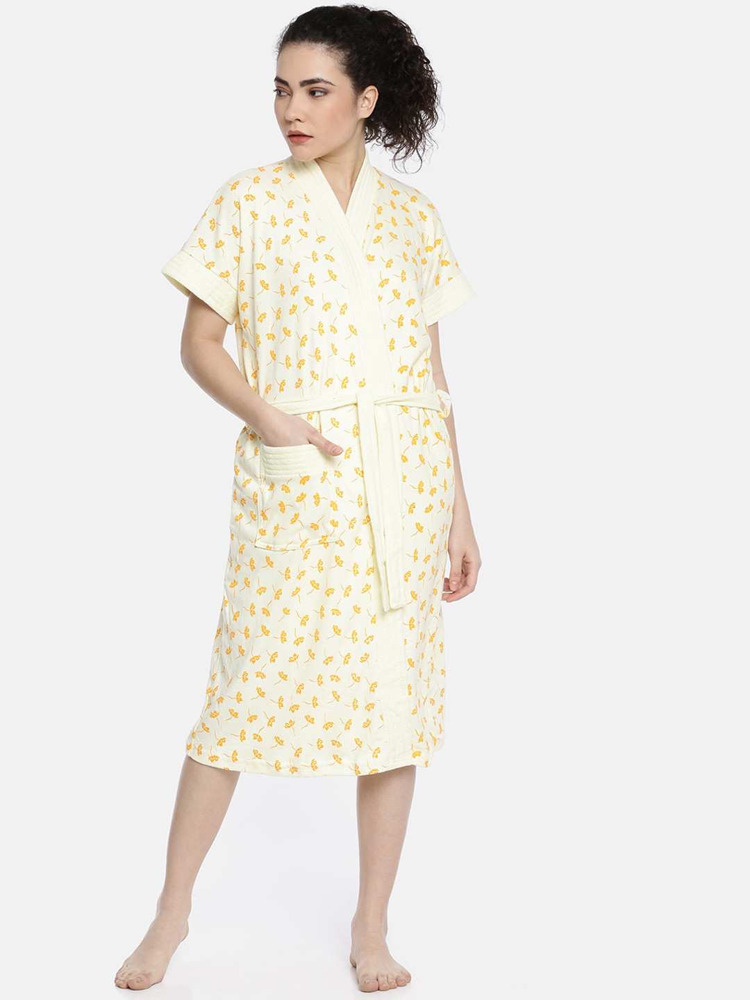 

GOLDSTROMS Women Printed Knee-Length Cotton Bath Robe, Yellow