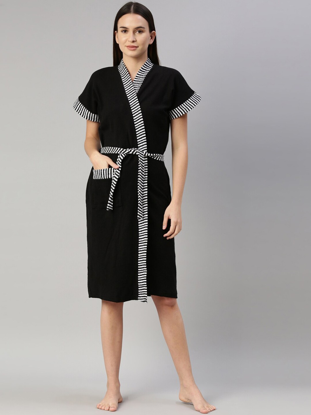 

GOLDSTROMS Women Striped Knee-Length Cotton Bath Robe, Black
