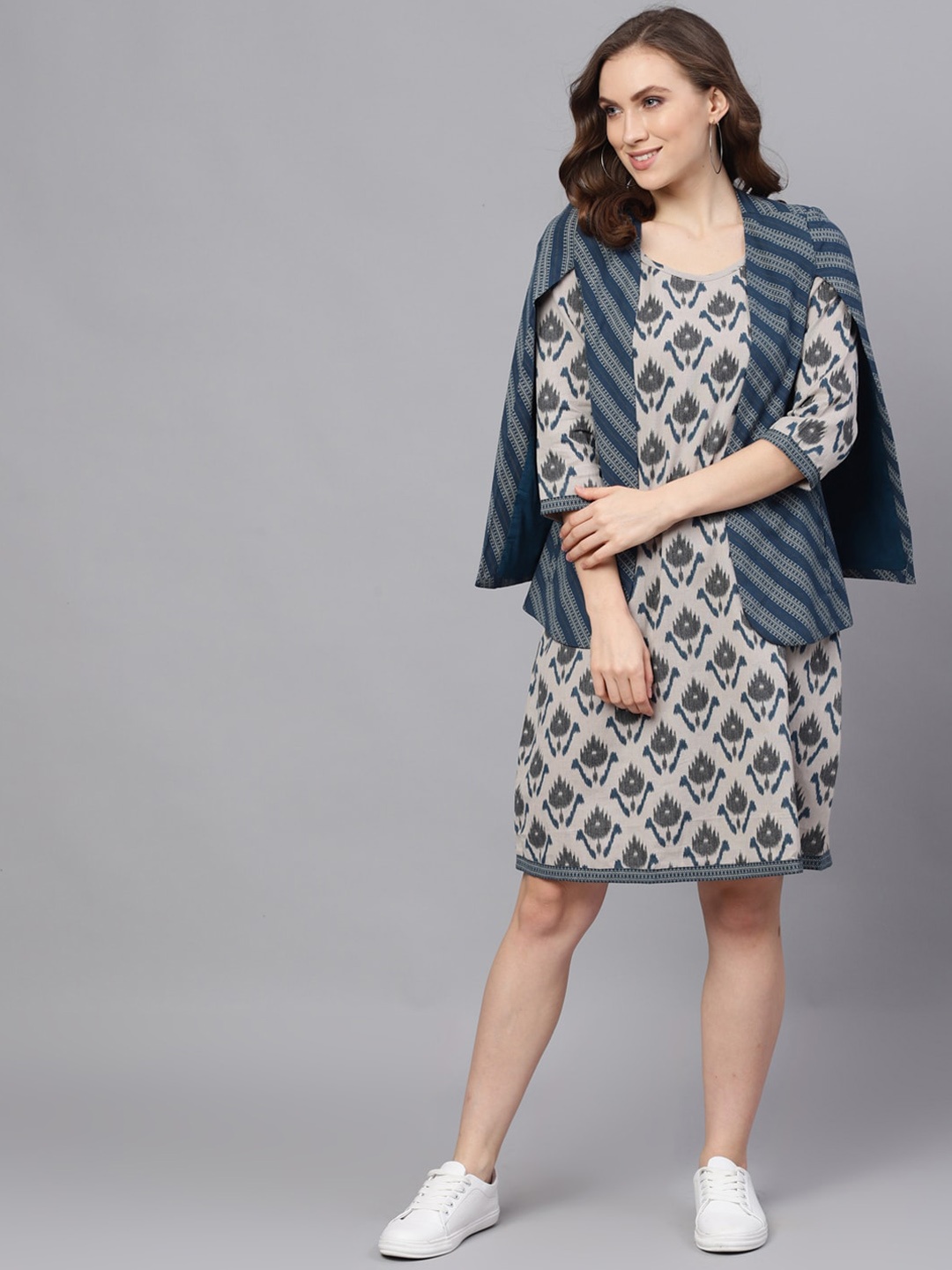 

AKS Striped Collarless Cape Jacket, Blue