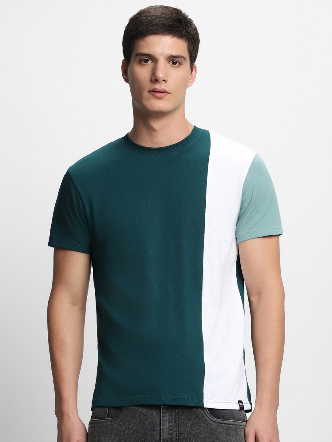 

Dennis Lingo Colourblocked Slim Fit Cotton T-shirt, Green