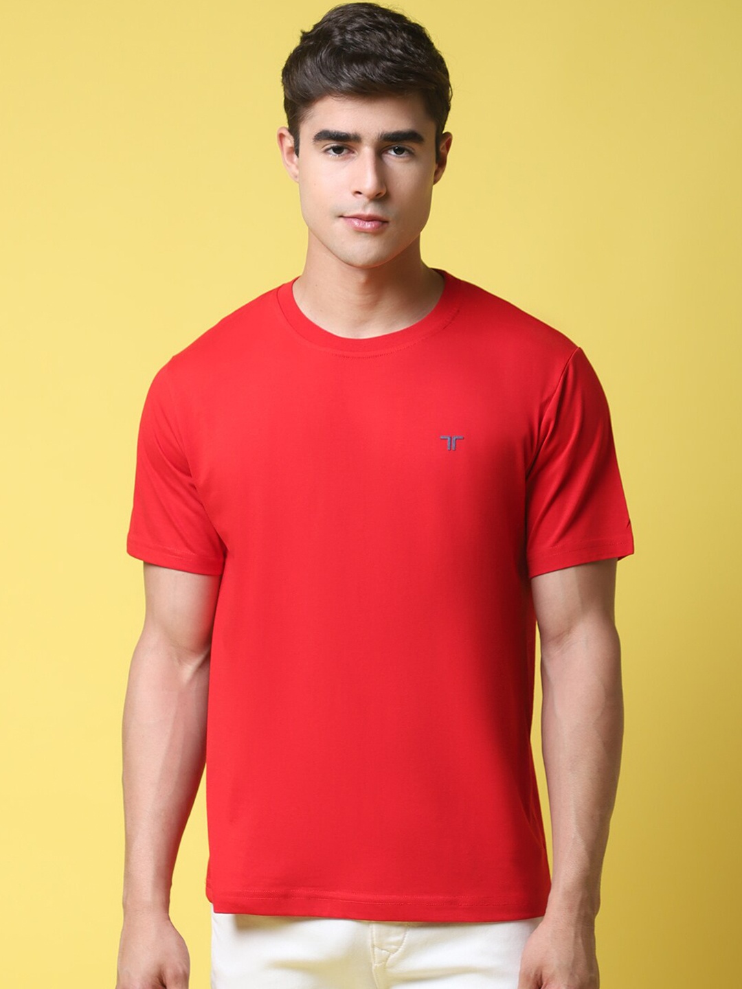 

1 Stop Fashion Round Neck T-shirt, Red