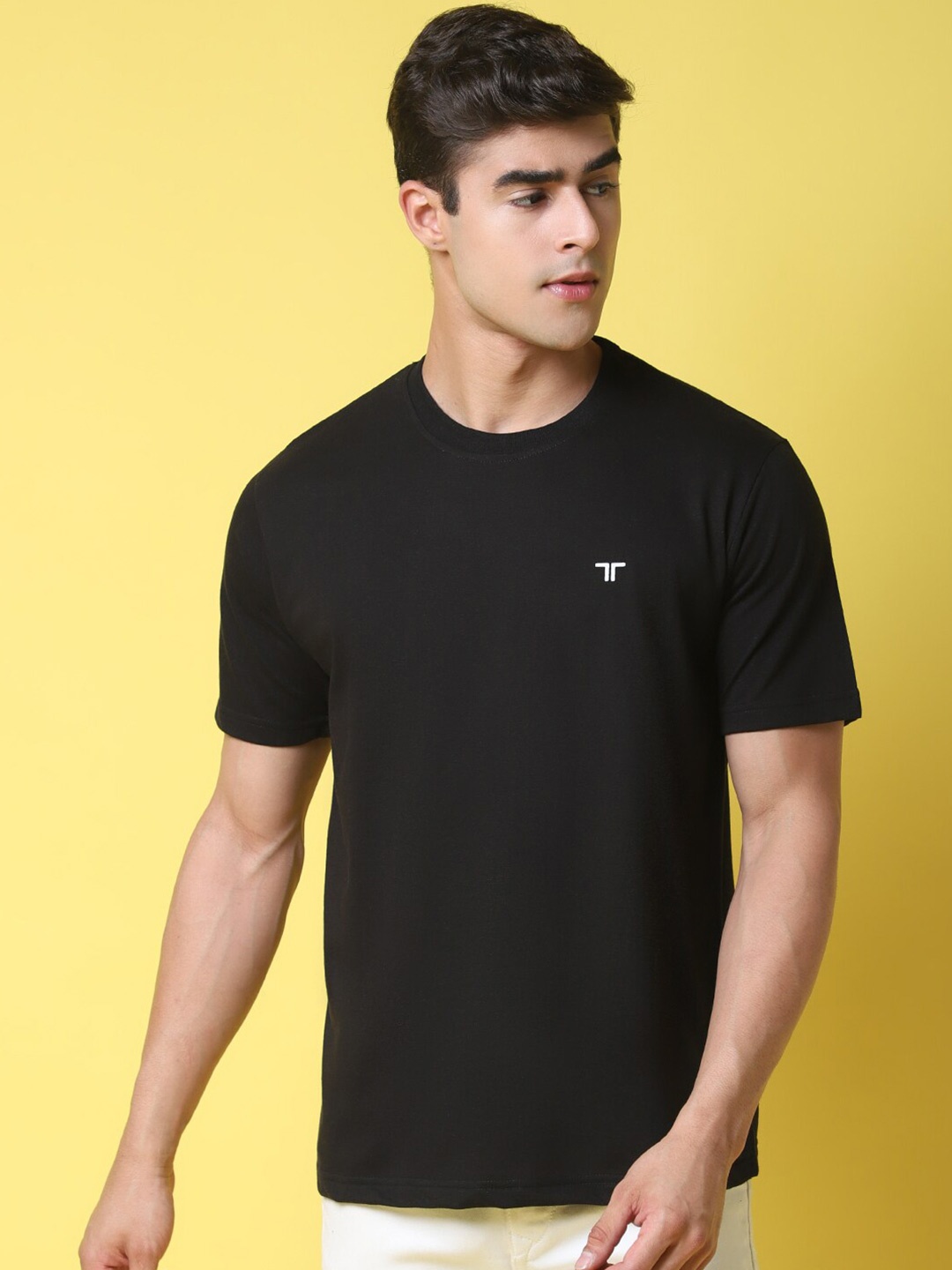 

1 Stop Fashion Round Neck Regular Fit T-shirt, Black