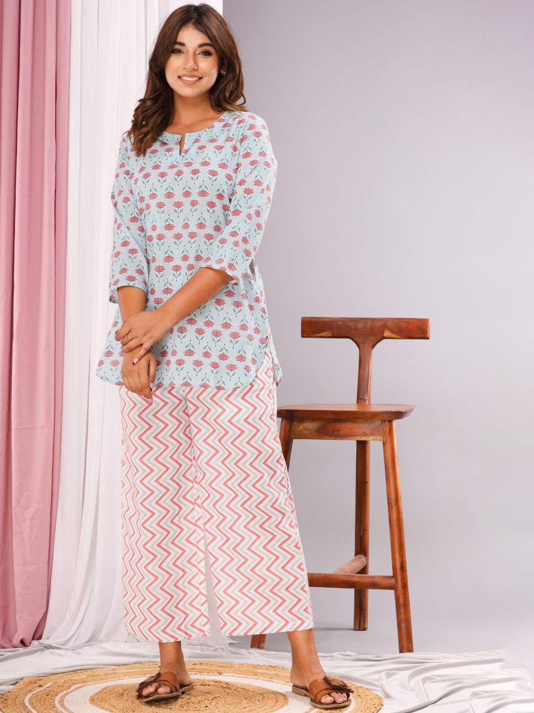 

FEATHERS CLOSET Ethnic Motifs Printed Pure Cotton Night Suit, Blue