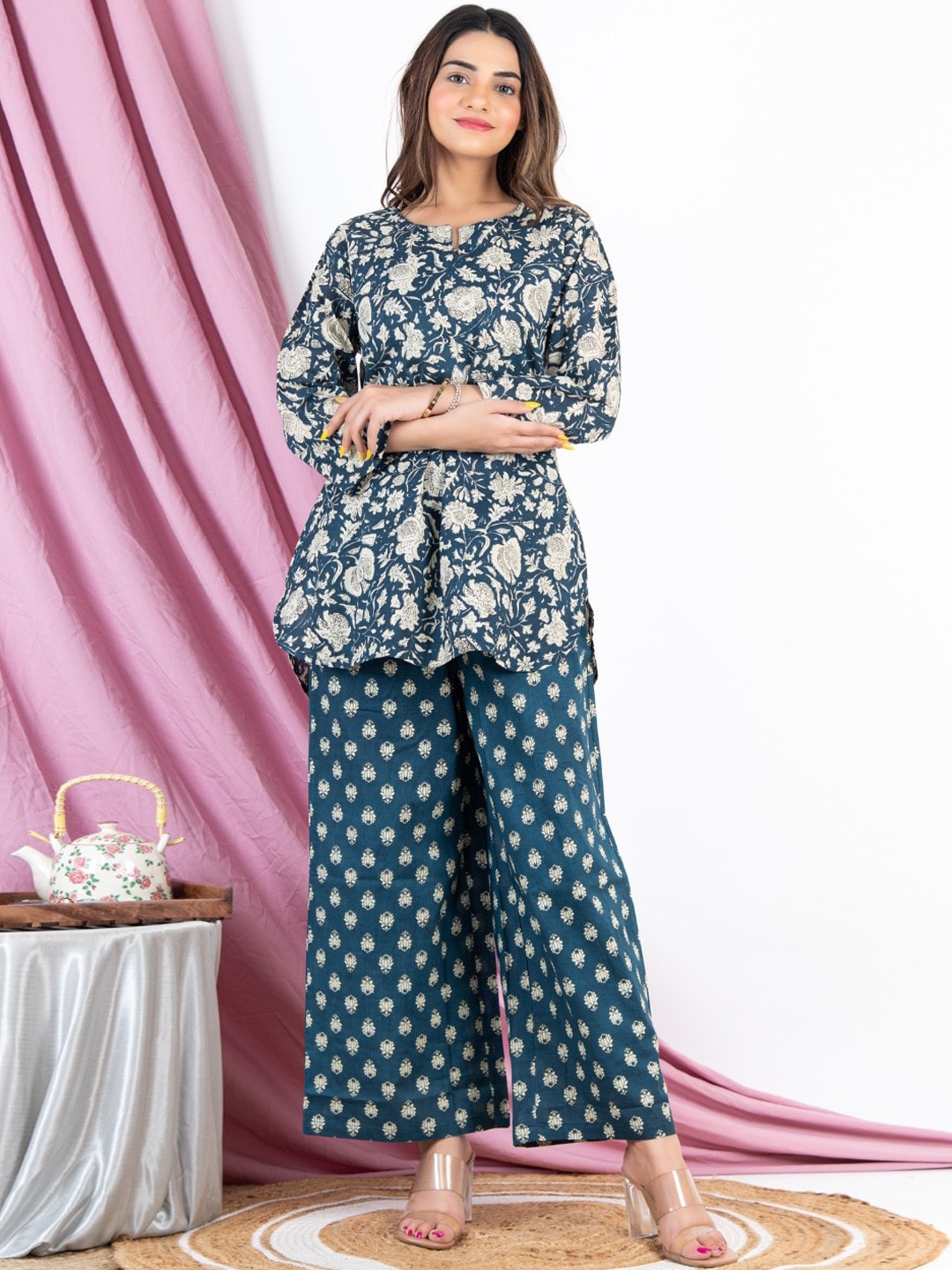

FEATHERS CLOSET Ethnic Motifs Printed Pure Cotton Night Suit, Blue
