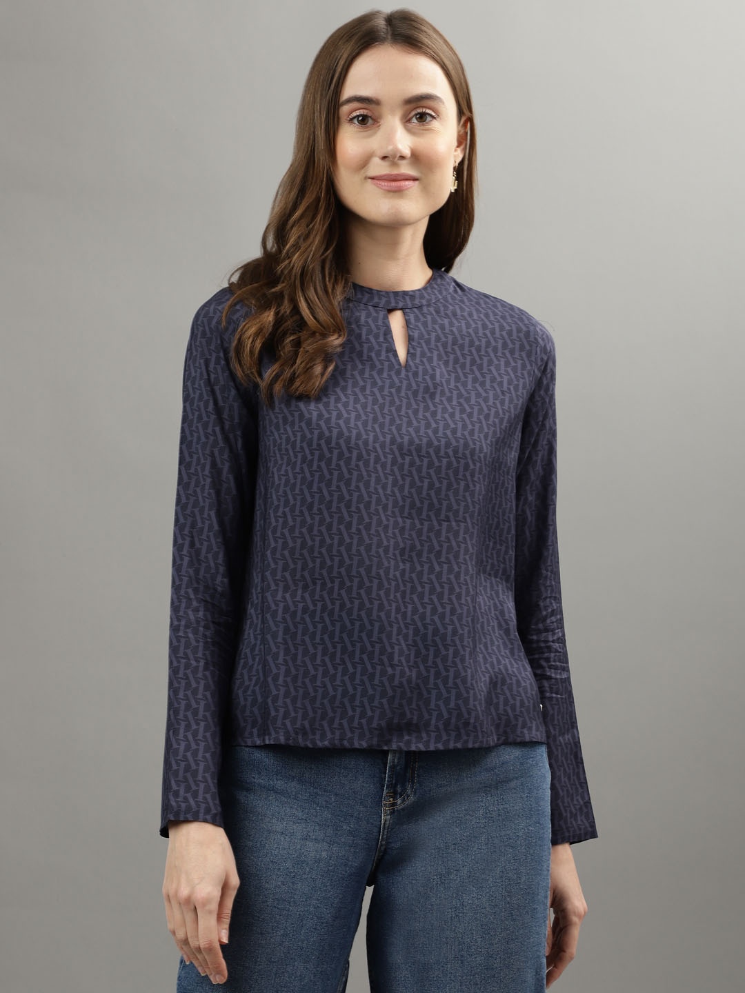 

Iconic Typography Printed Regular Top, Navy blue