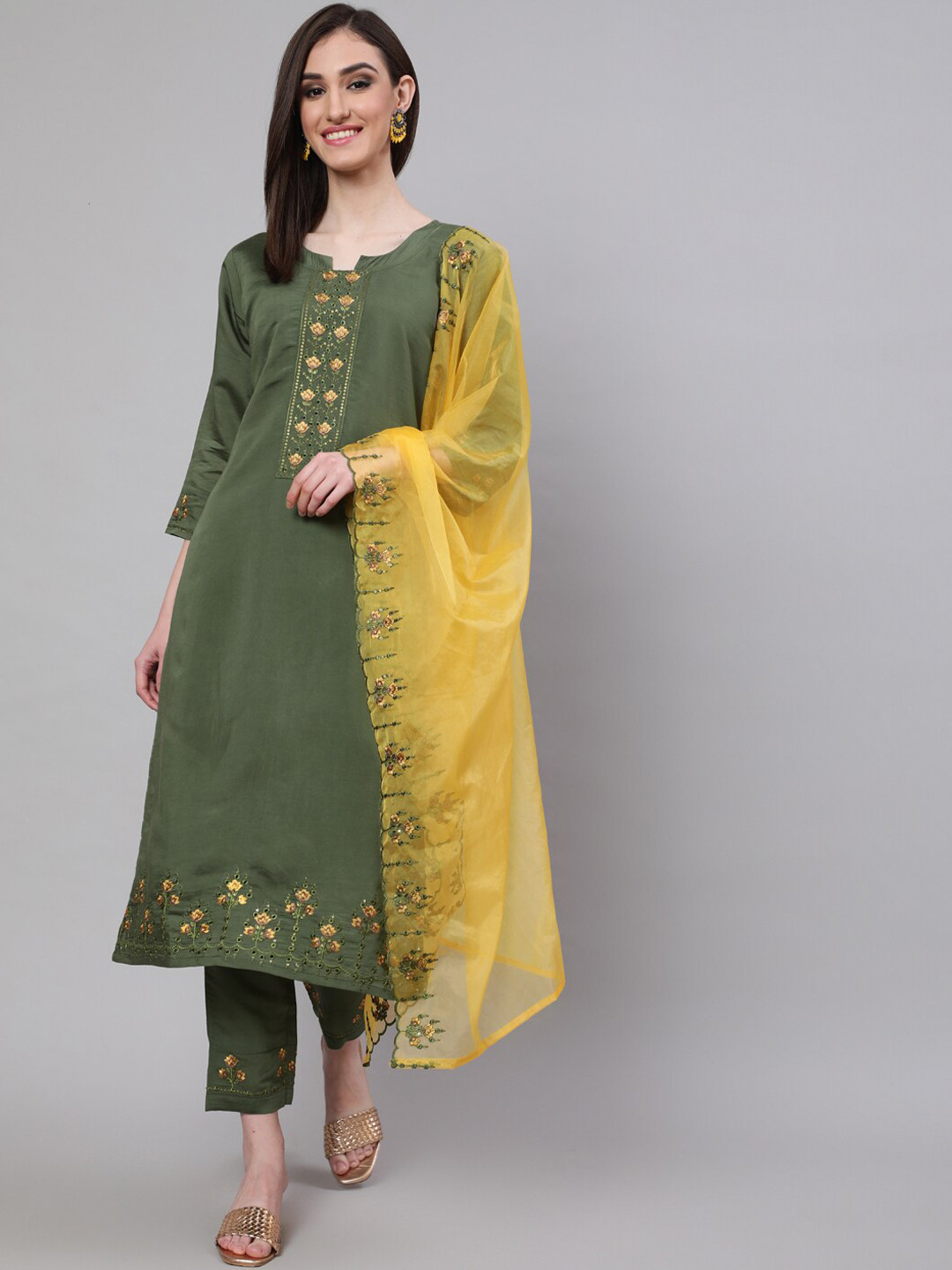 

AKS Couture Ethnic Motifs Embroidered Thread Work Chanderi Silk Kurta with Trousers &, Green