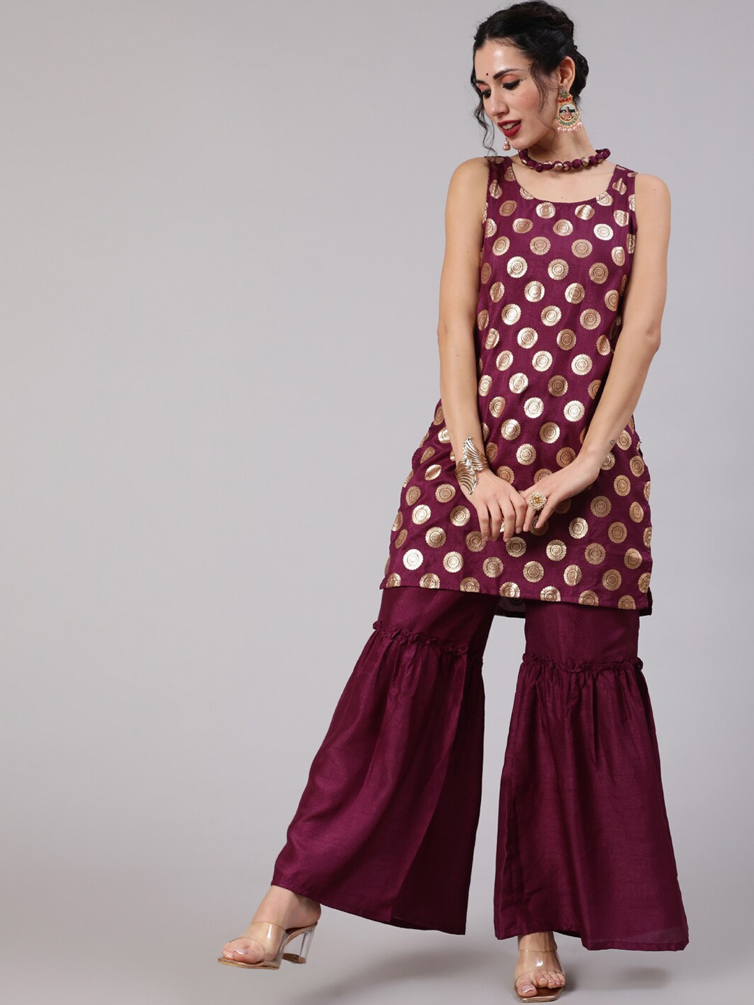 

AKS Ethnic Motifs Printed Sleeveless Kurta with Palazzos, Purple