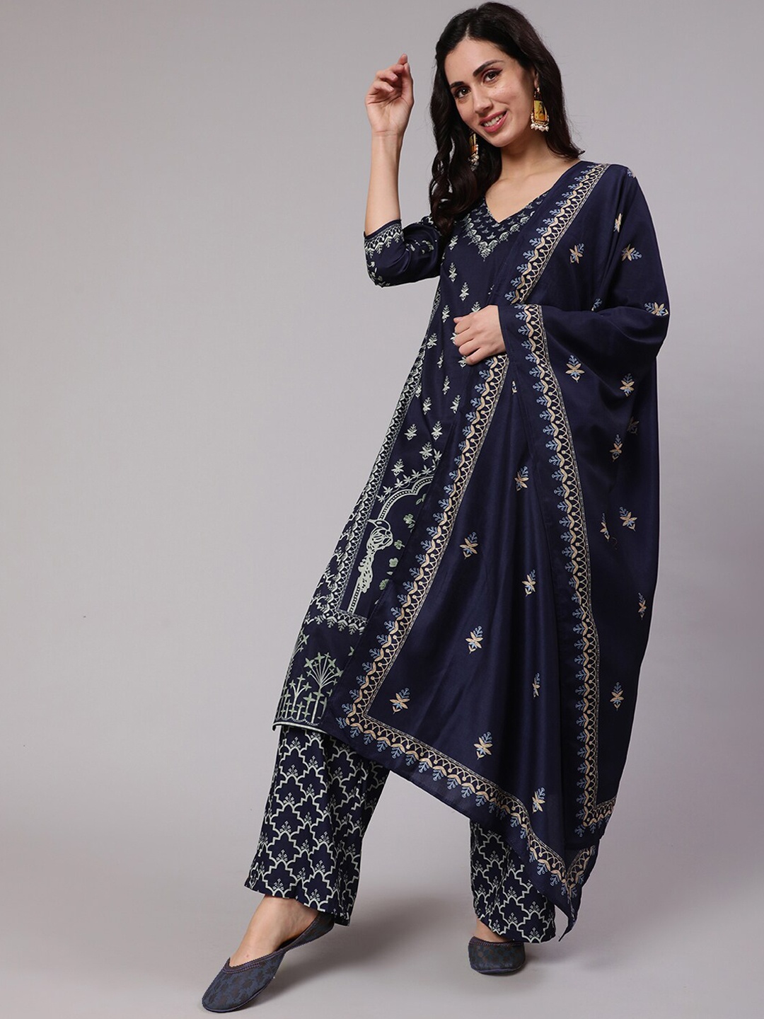 

AKS Ethnic Motifs Printed V-Neck Kurta With Palazzos & Dupatta, Navy blue