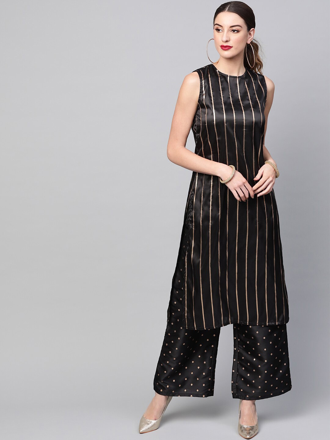 

AKS Striped Sleeveless Kurta With Palazzos, Black