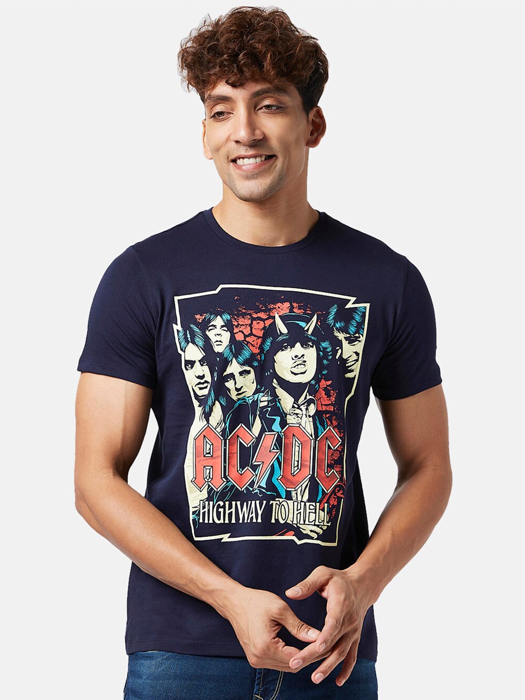 

SF JEANS by Pantaloons Graphic Printed Cotton Slim Fit T-shirt, Navy blue