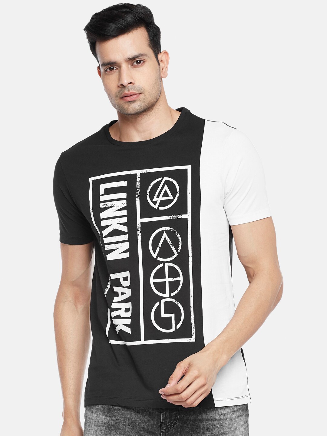 

SF JEANS by Pantaloons Typography Printed Cotton Slim Fit T-shirt, Black