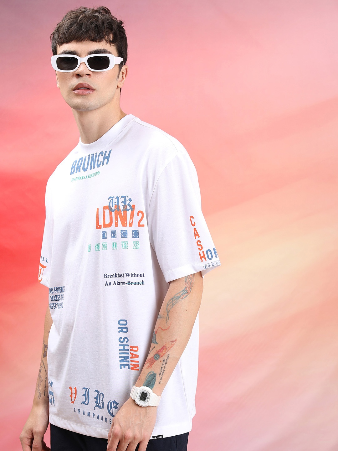 

HIGHLANDER Unisex Typography Printed Drop Shoulder-Sleeves Oversized T-shirt, White