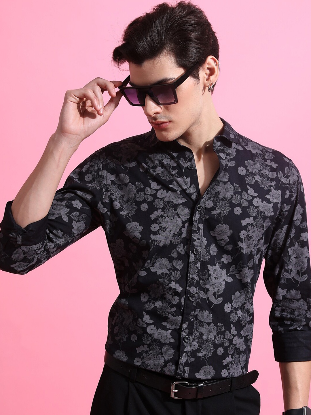 

HIGHLANDER Black Floral Printed Spread Collar Cotton Casual Shirt