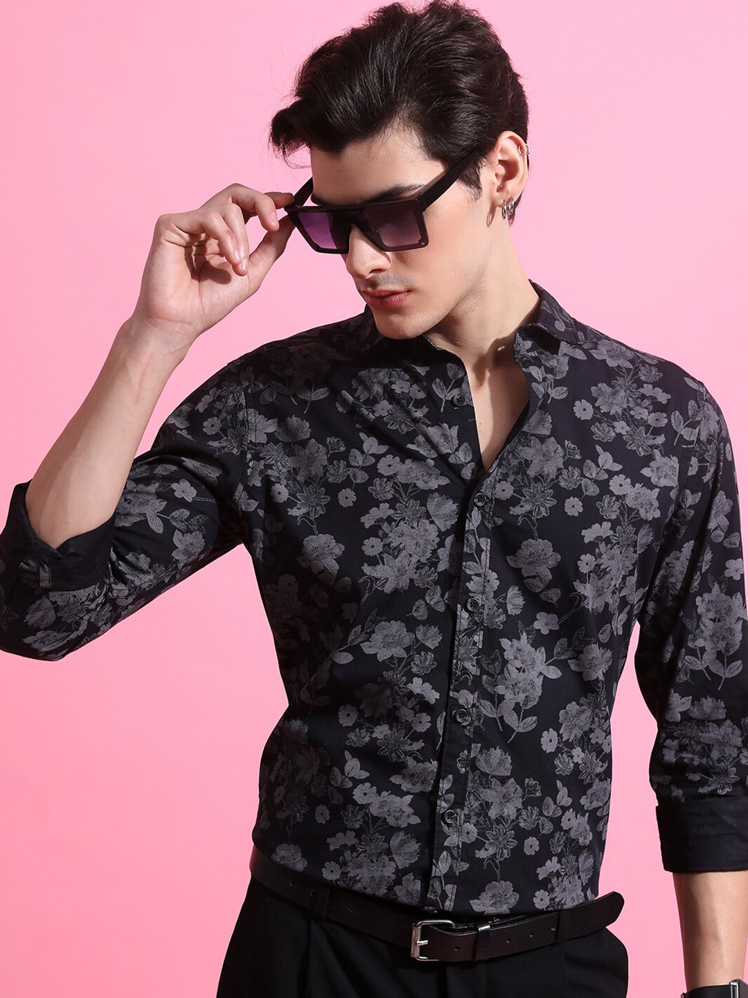 

HIGHLANDER Black Floral Printed Spread Collar Cotton Casual Shirt