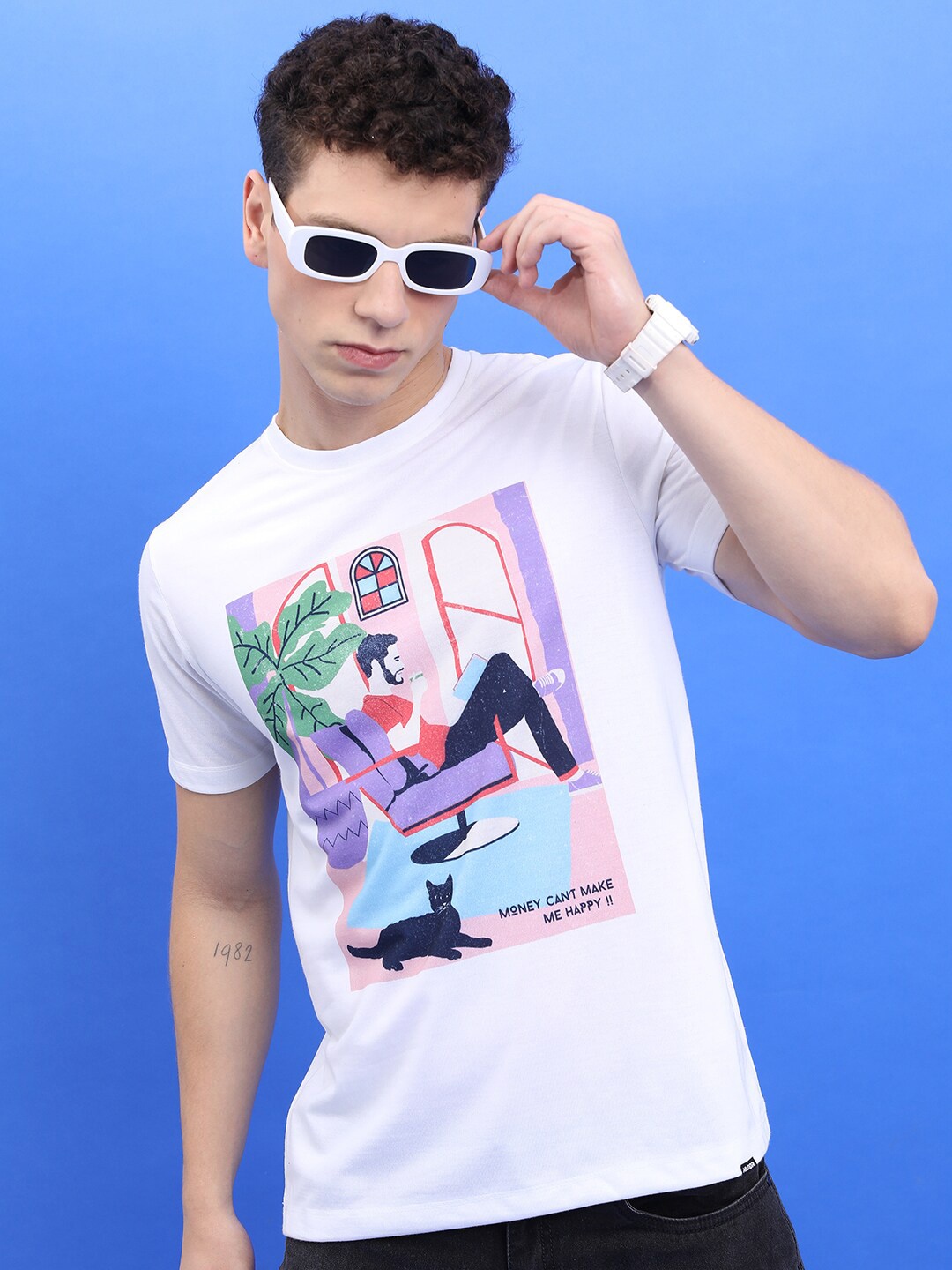 

HIGHLANDER White Graphic Printed Slim Fit T-shirt