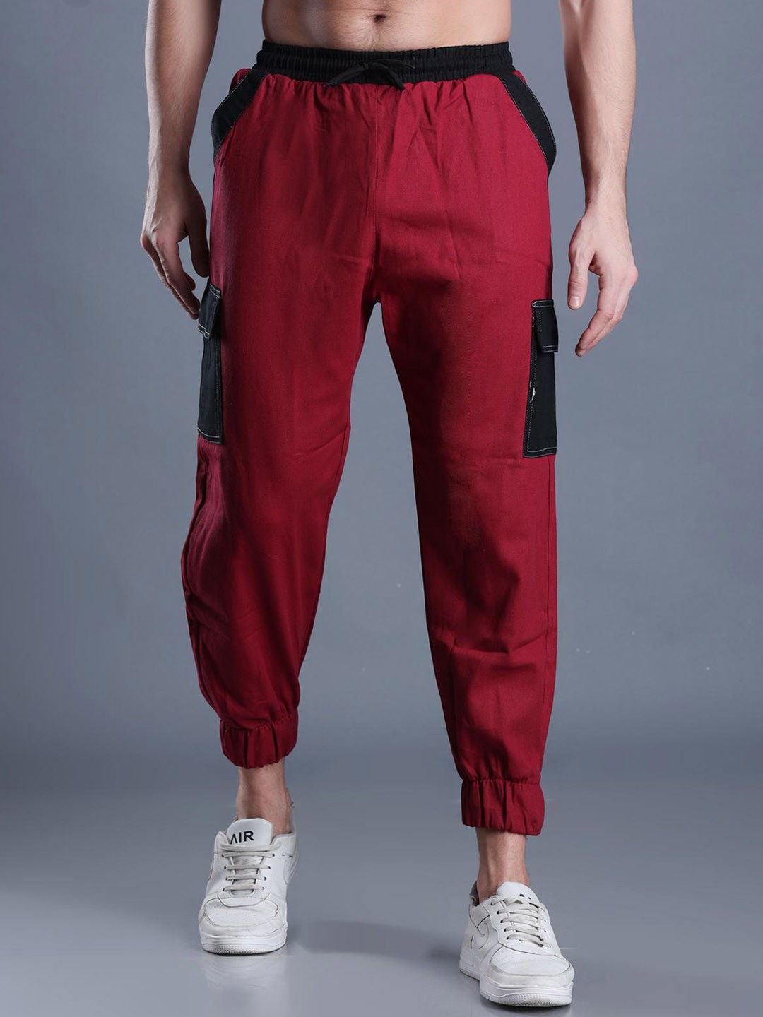 

The Dance Bible Men Relaxed-Fit Anti Odour Cargo Joggers, Maroon