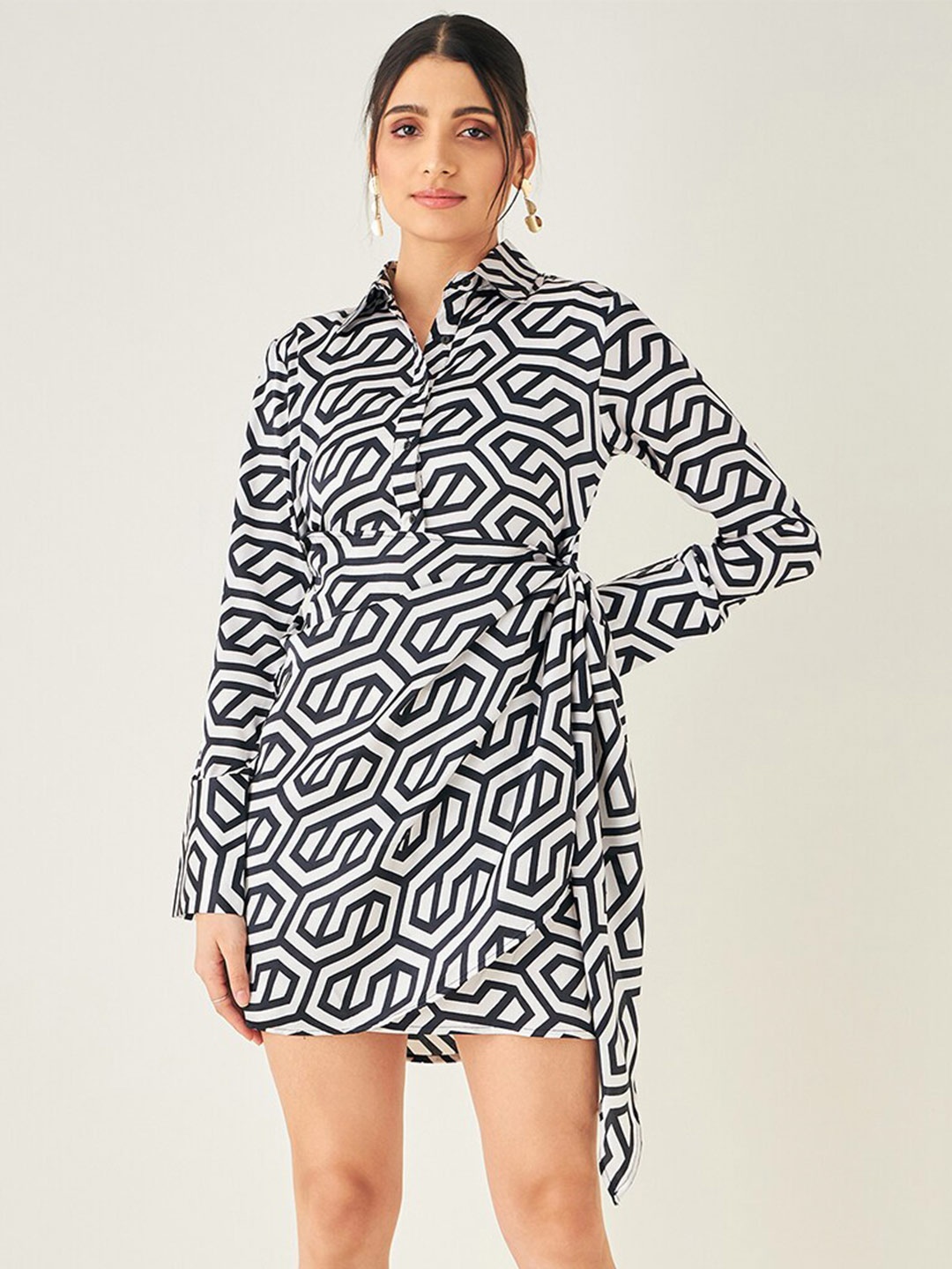 

JUNE & HARRY Geometric Printed Tie Ups Detail Shirt Dress, White