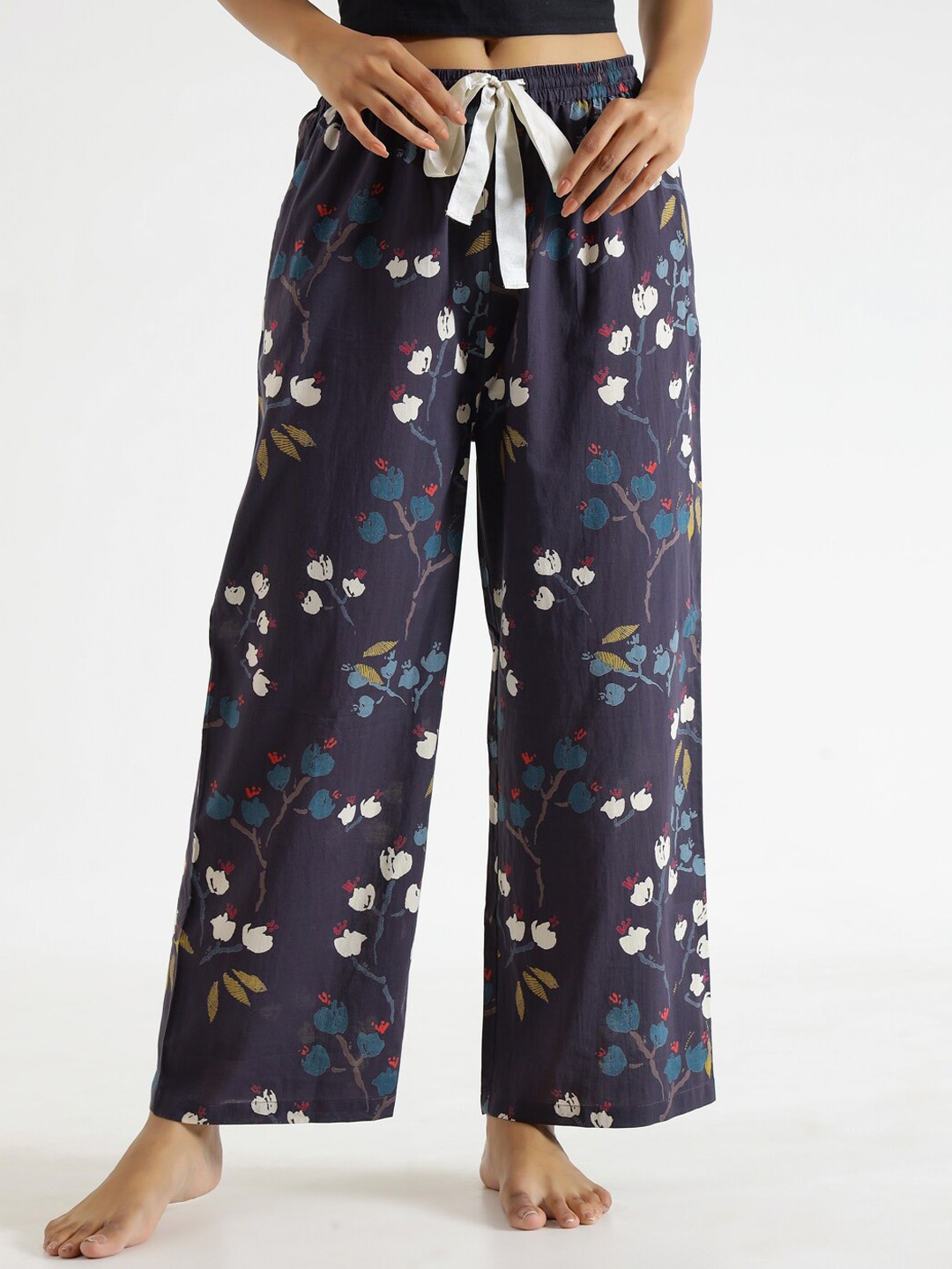 

SANSKRUTIHOMES Blue Women Floral Printed Pure Cotton Lounge Pants