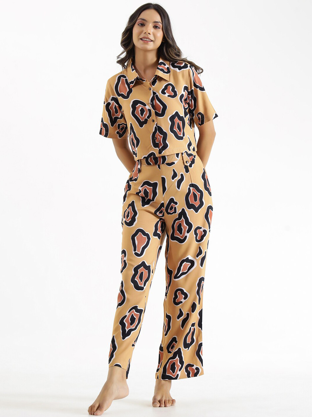 

SANSKRUTIHOMES Printed Shirt Collar Night Suit, Tan