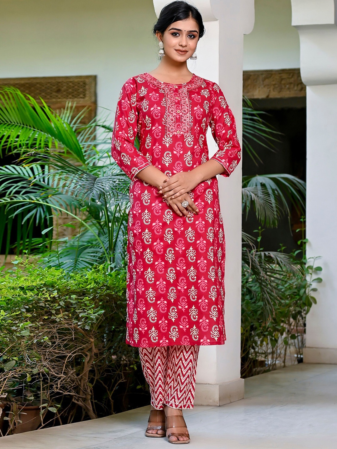 

MissKurti Ethnic Motifs Printed Pure Cotton Kurta With Trousers, Pink