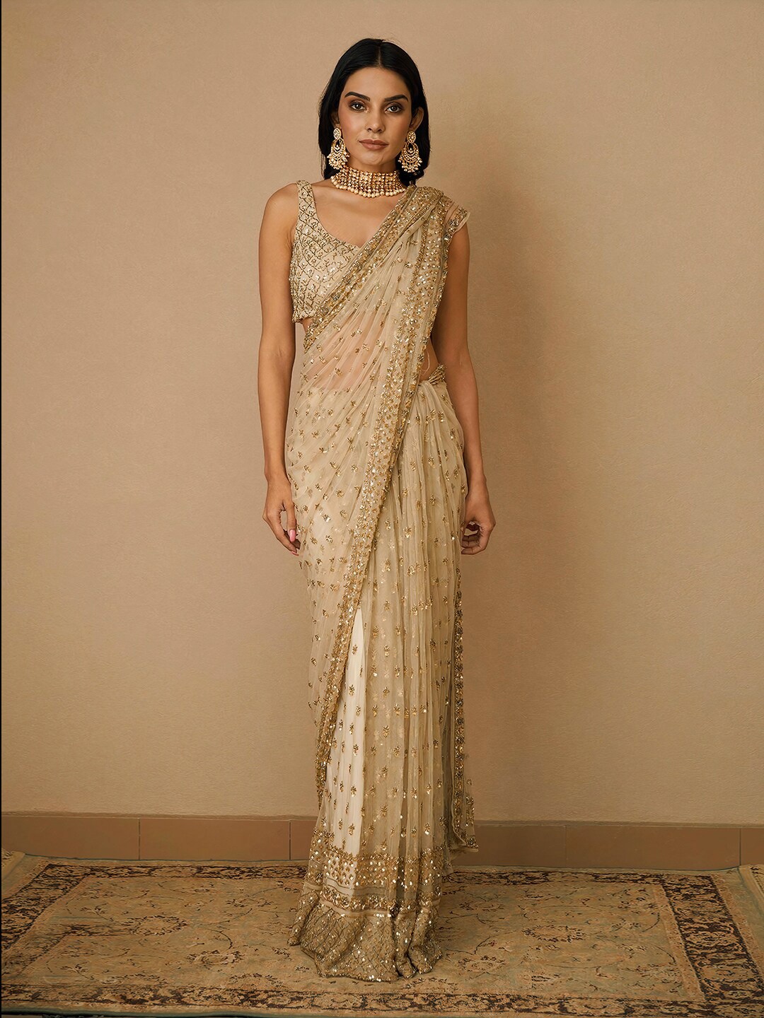 

Angroop Embellished Sequinned Net Saree, Gold