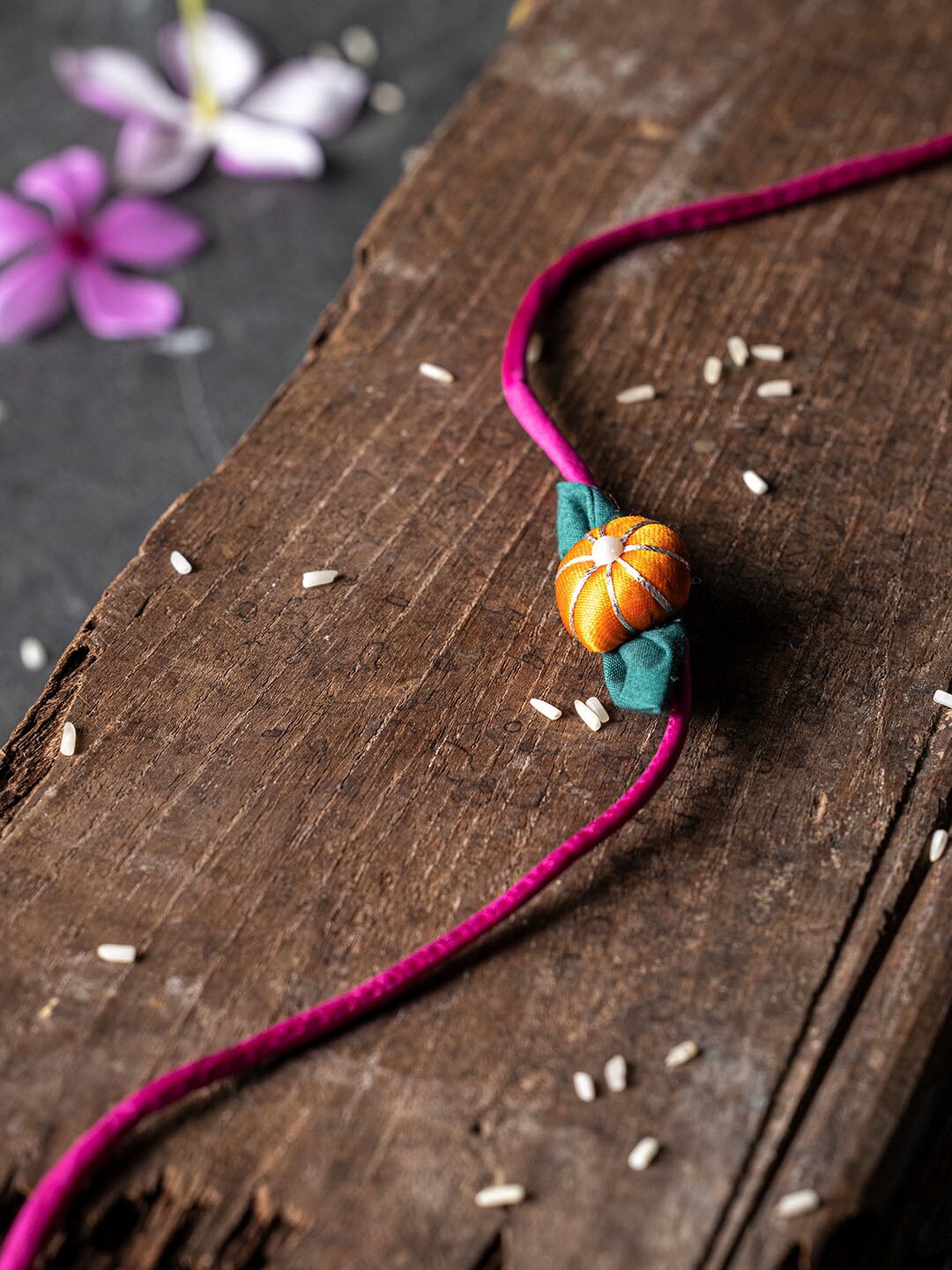 

Contrast Living Set Of 3 Dori Thread Rakhis, Pink