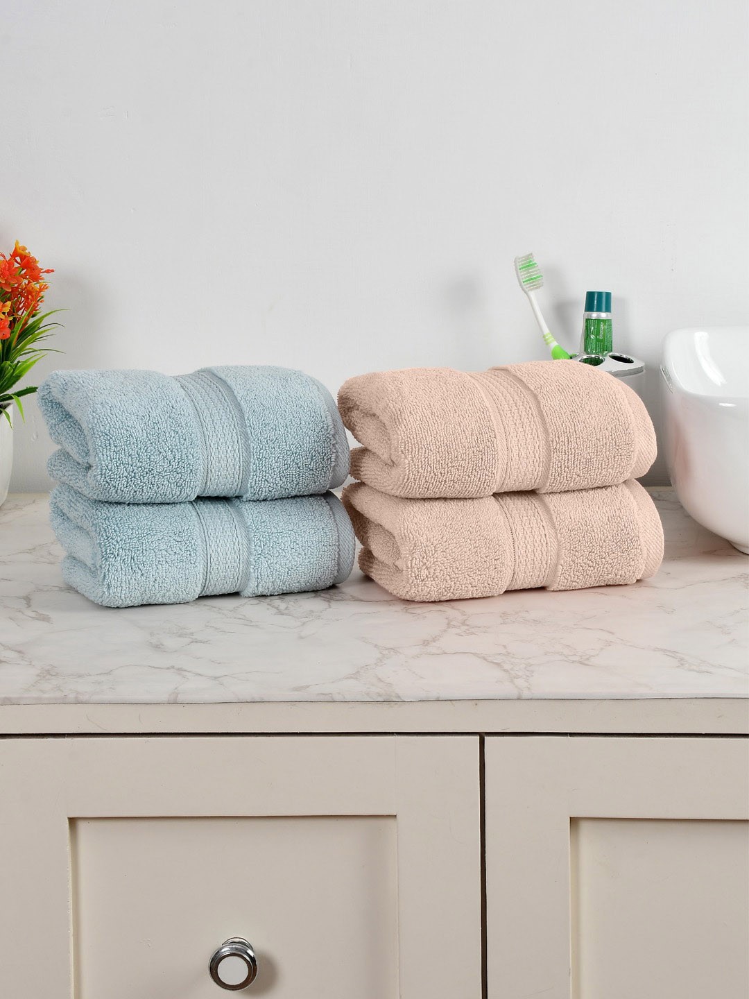 

AVI Living Blue & Beige 4 Pieces 550 GSM Pure Cotton Hand Towels