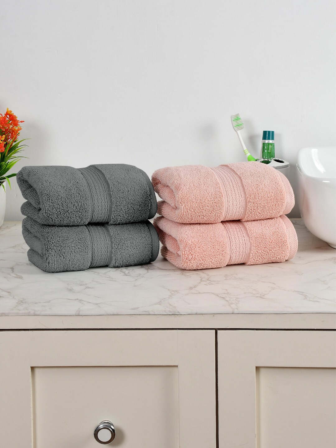 

AVI Living Pink & Grey 4 Pieces 550 GSM Pure Cotton Hand Towels