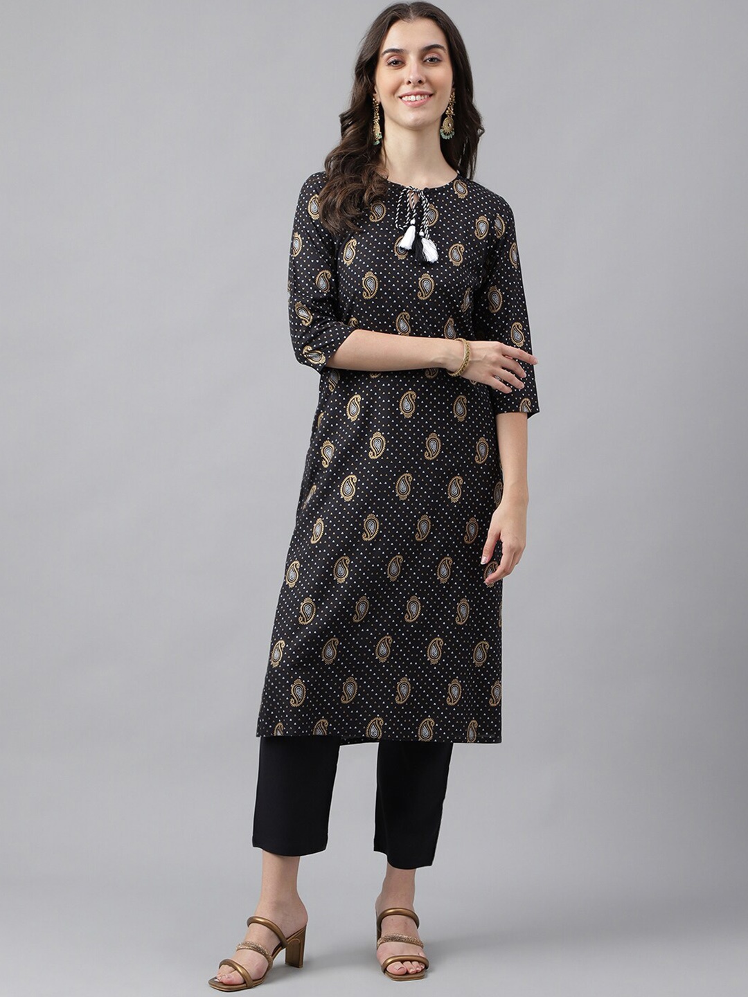 

KALINI Paisley Printed Straight Kurta With Trousers, Black