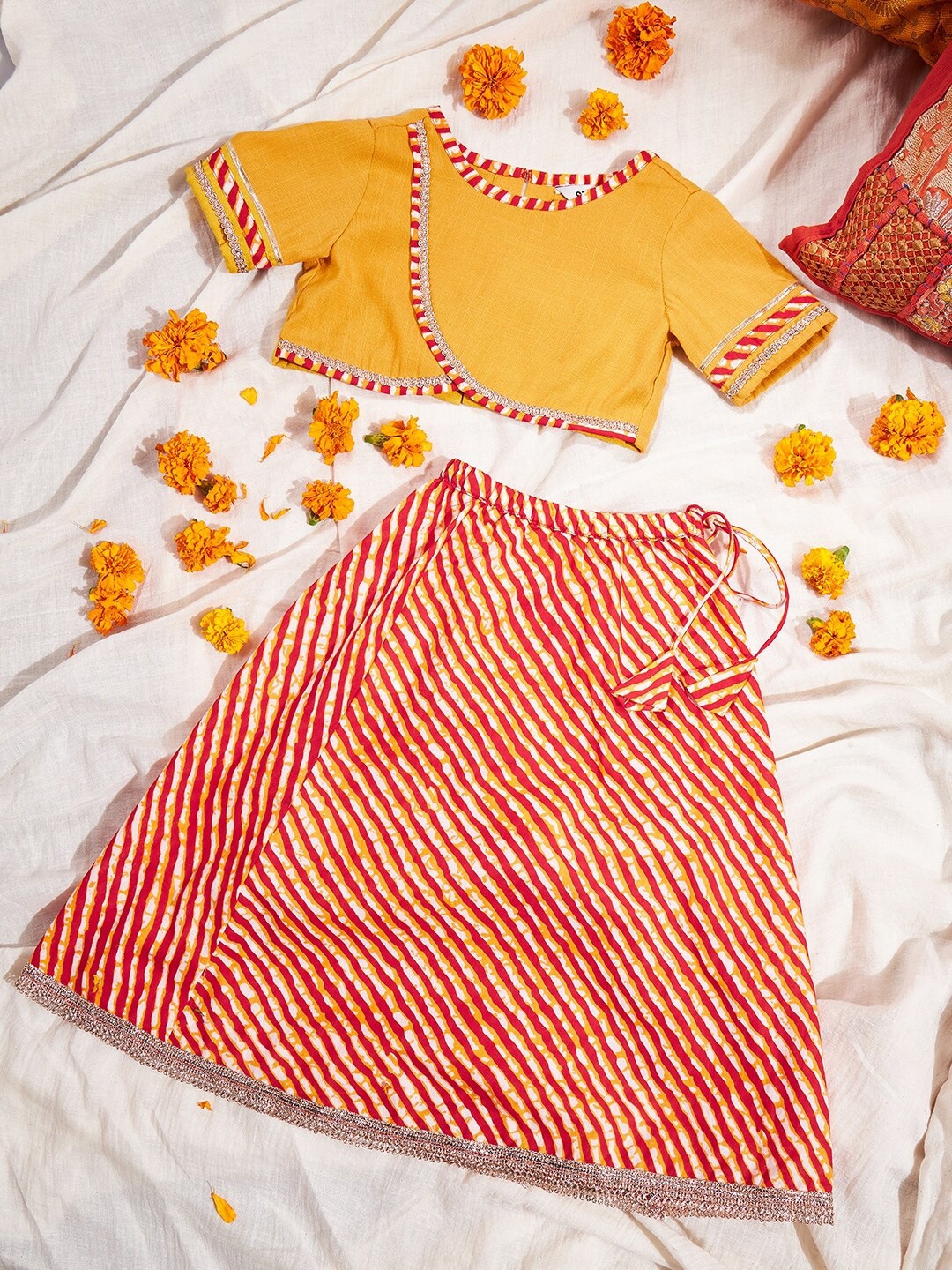 

Stylo Bug Girls Ready to Wear Lehenga & Choli, Yellow