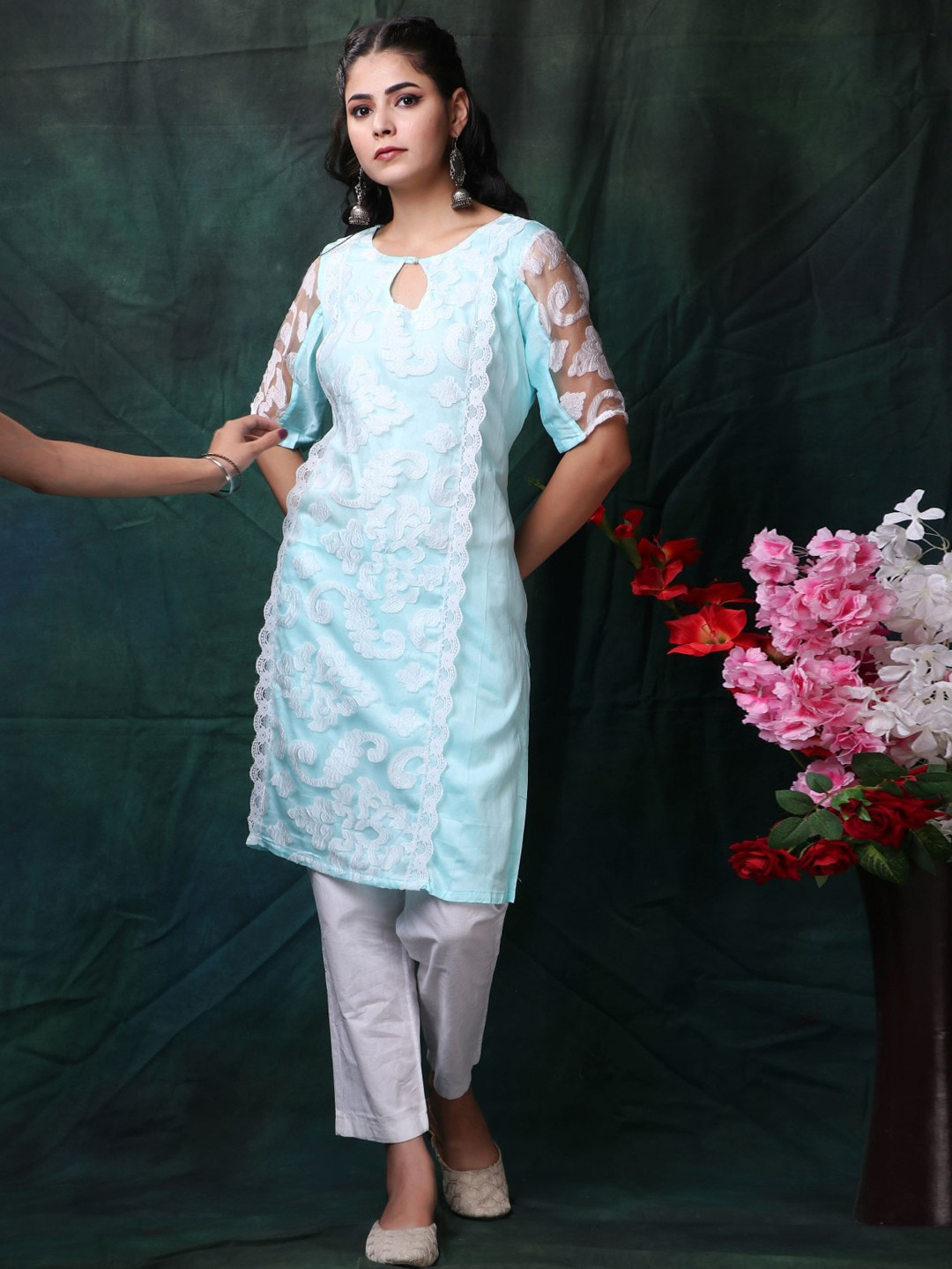 

Trinjann Ethnic Motifs Self Design Pure Cotton Kurta With Trousers, Blue