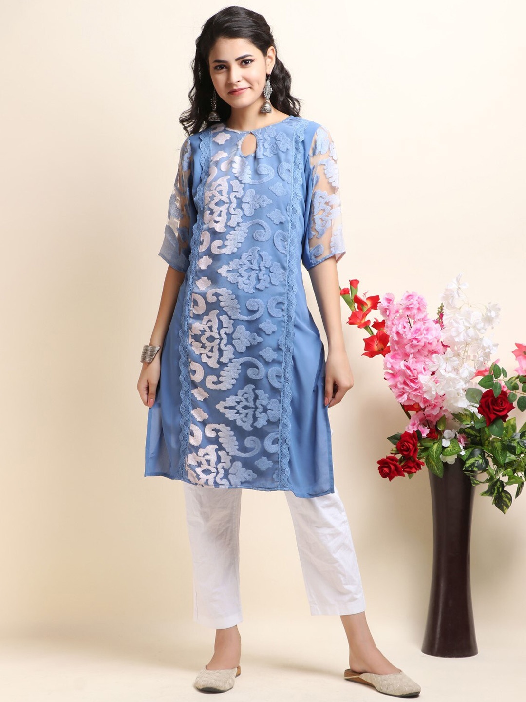 

Trinjann Ethnic Motifs Self Design Pure Cotton Kurta with Trousers, Blue