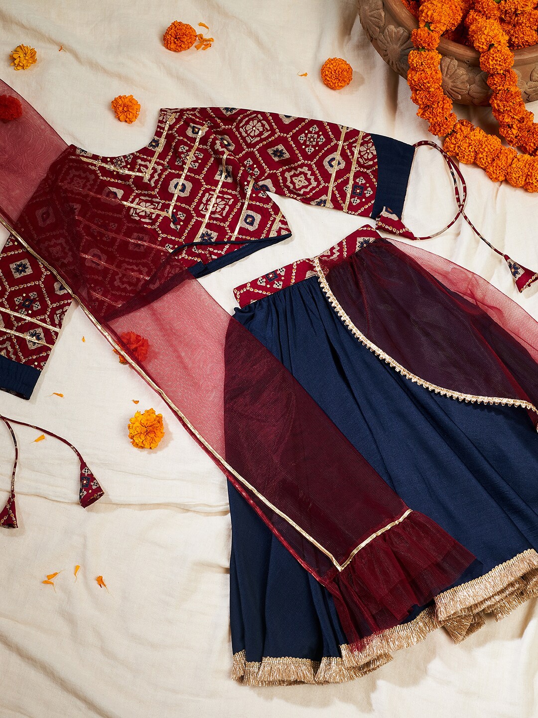 

Stylo Bug Girls Printed Ready to Wear Lehenga & Blouse With Dupatta, Red