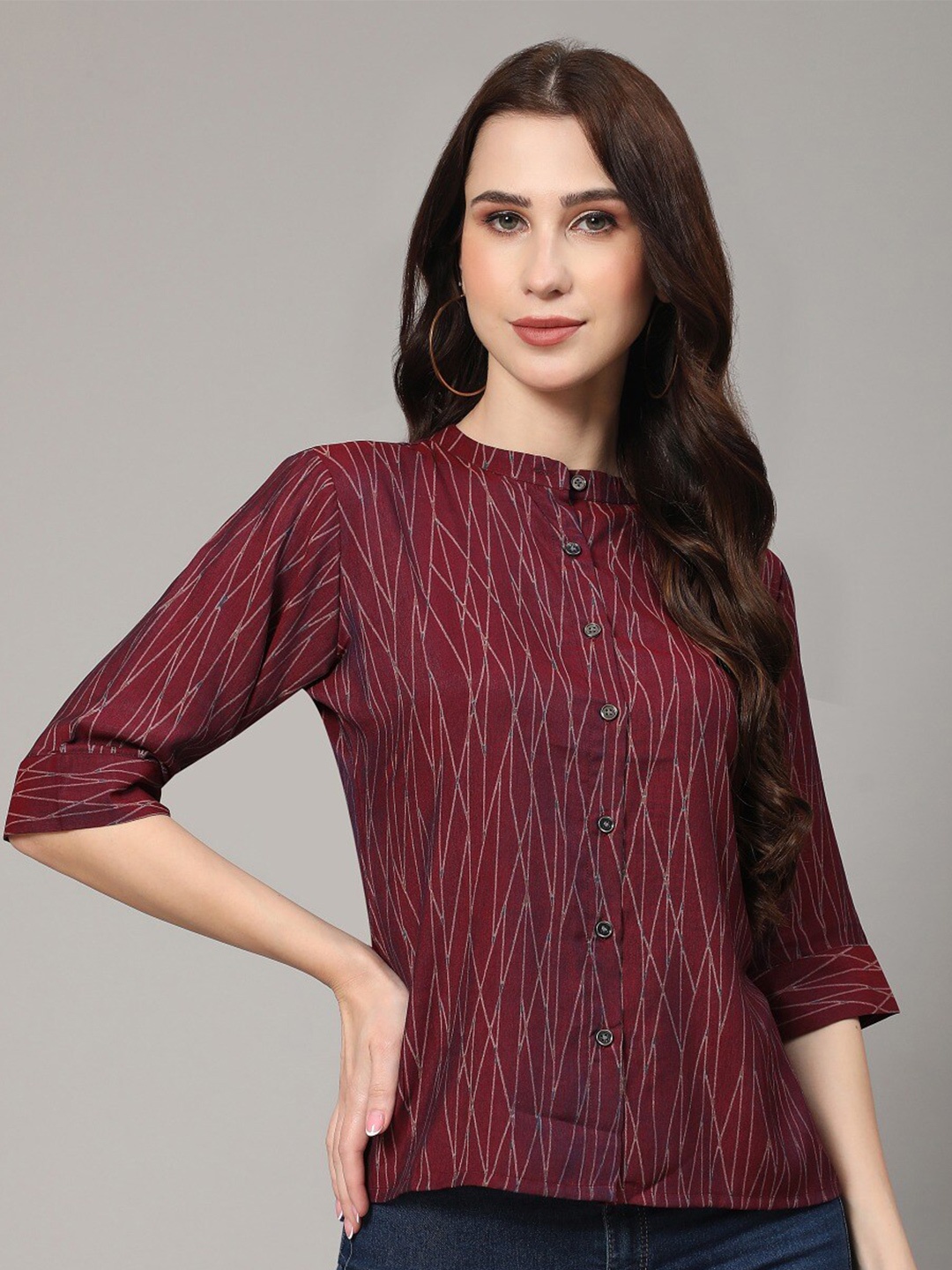 

KALINI Geometric Printed Mandarin Collar Shirt Style Top, Maroon