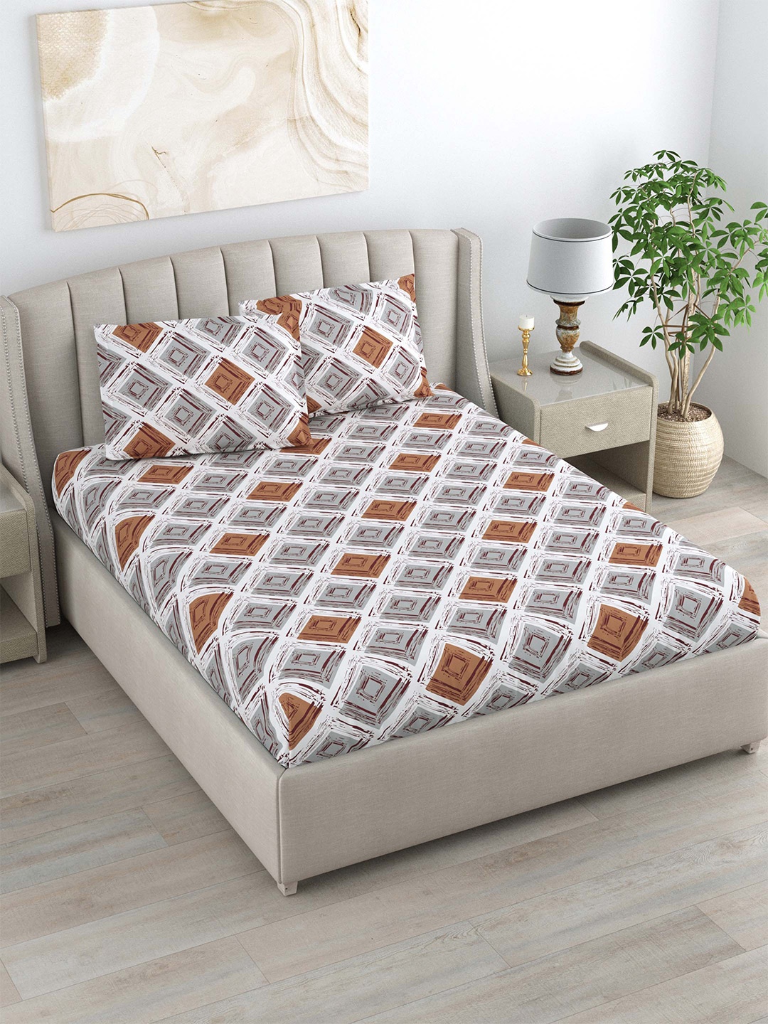 

DREAM WEAVERZ White & Grey Geometric Pure Cotton 220 TC King Bedsheet With 2 Pillow Covers