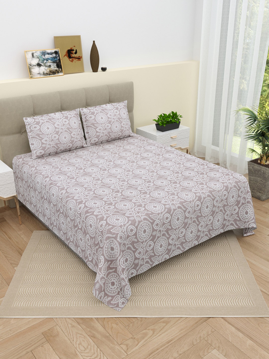 

DREAM WEAVERZ Lavender Floral Pure Cotton 220 TC King Bedsheet with 2 Pillow Covers