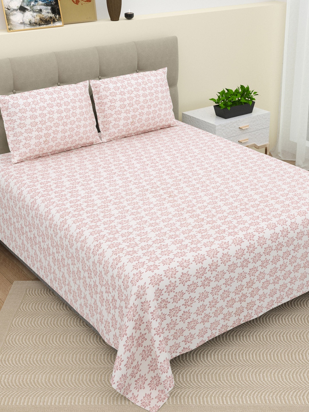 

DREAM WEAVERZ White & Pink Floral Cotton 220 TC King Bedsheet With 2 Pillow Covers