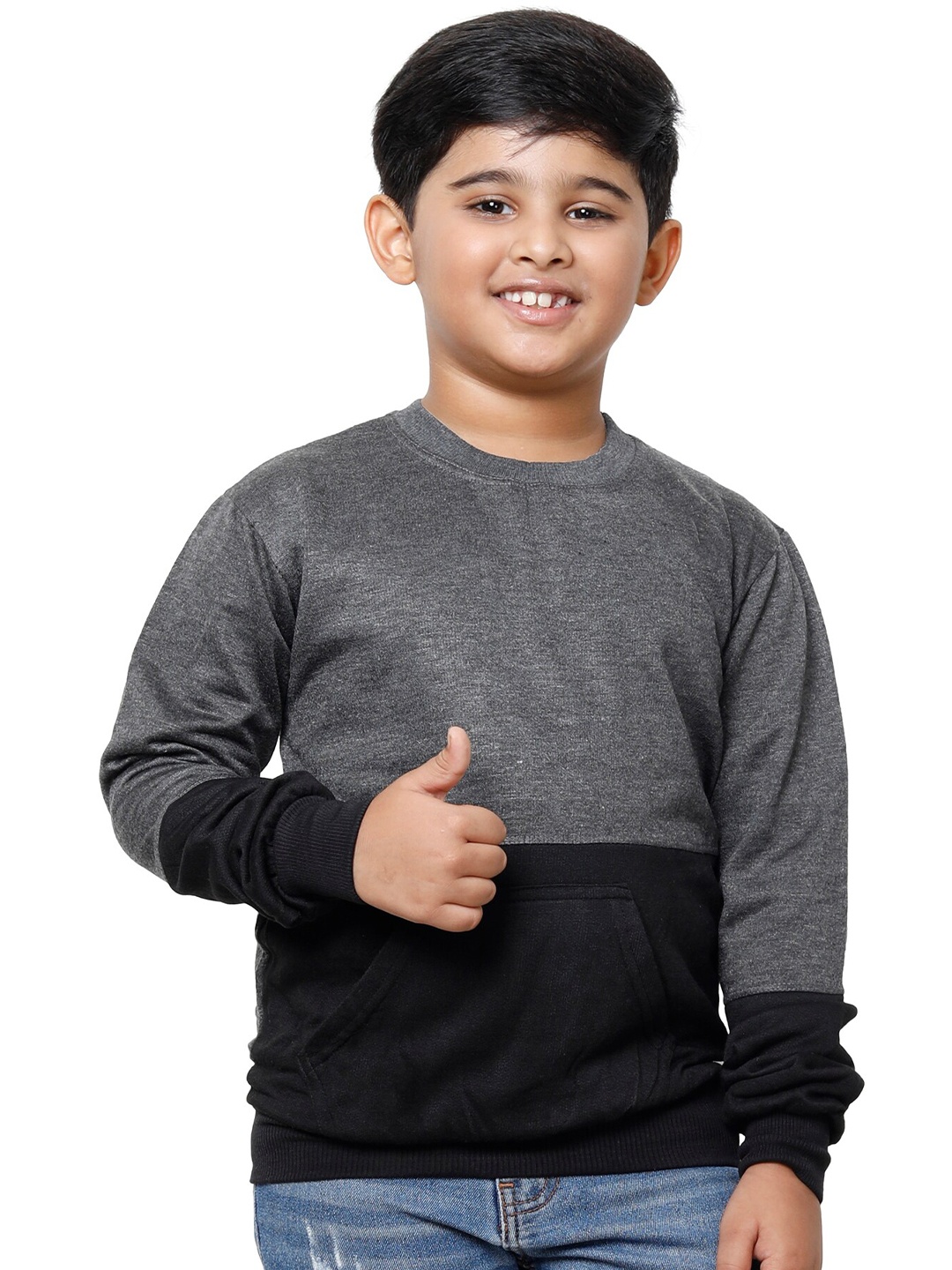 

IndiWeaves Boys Round Neck Sweatshirt, Silver