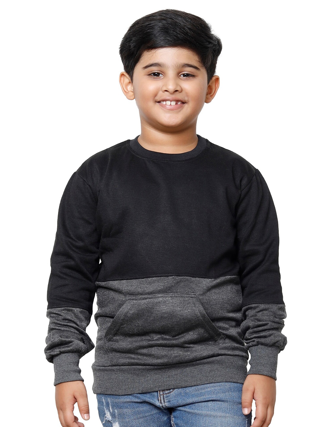 

IndiWeaves Boys Round Neck Sweatshirt, Black