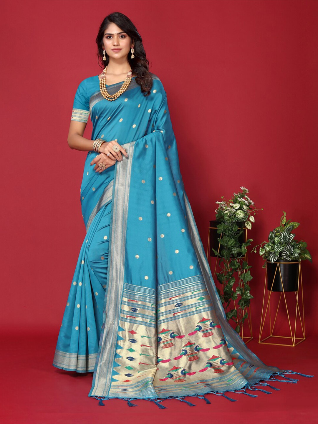 

DIVASTRI Geometric Woven Design Zari Paithani Saree, Blue