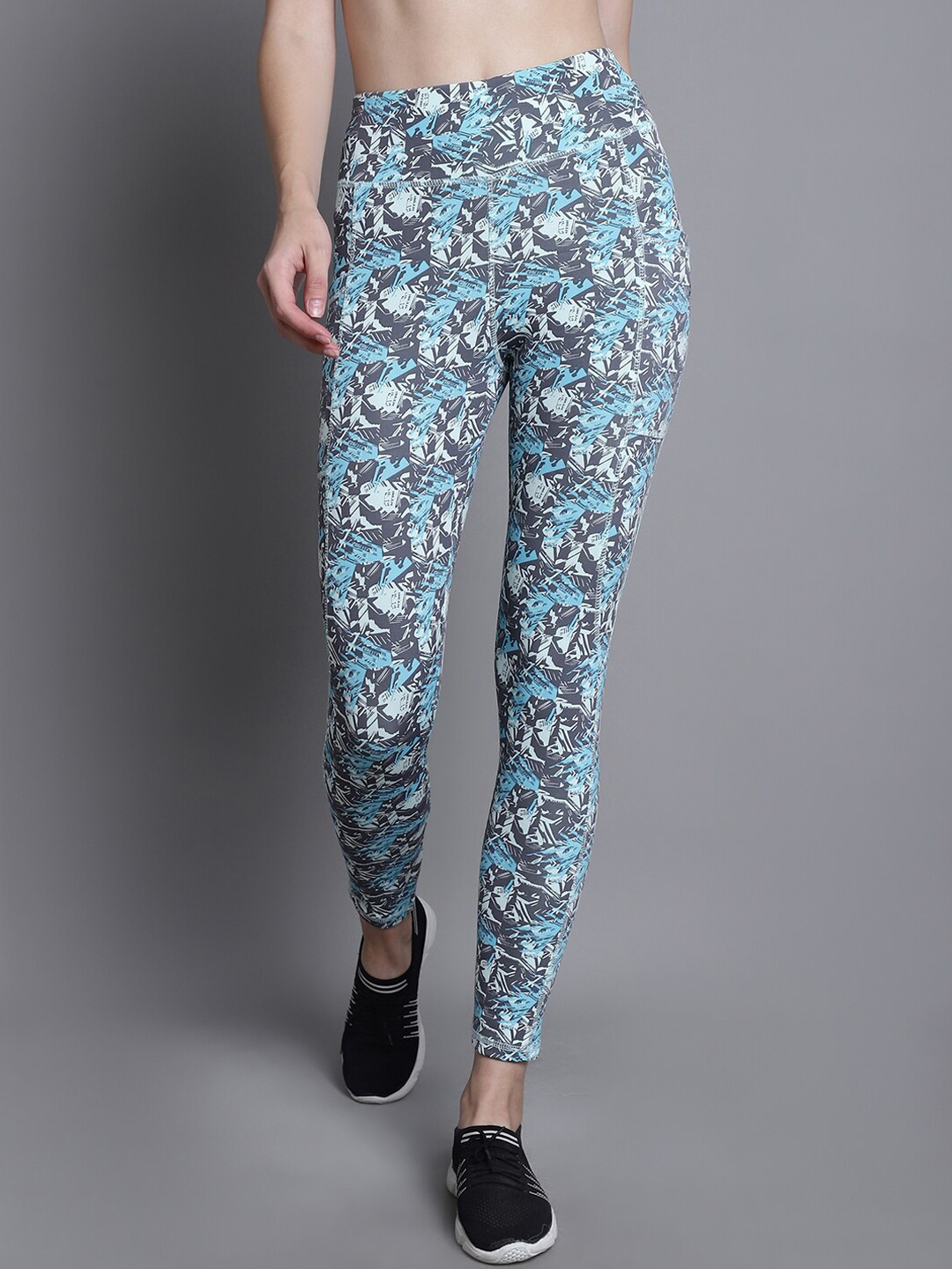 

9ty3ree Women Printed Tights, Grey