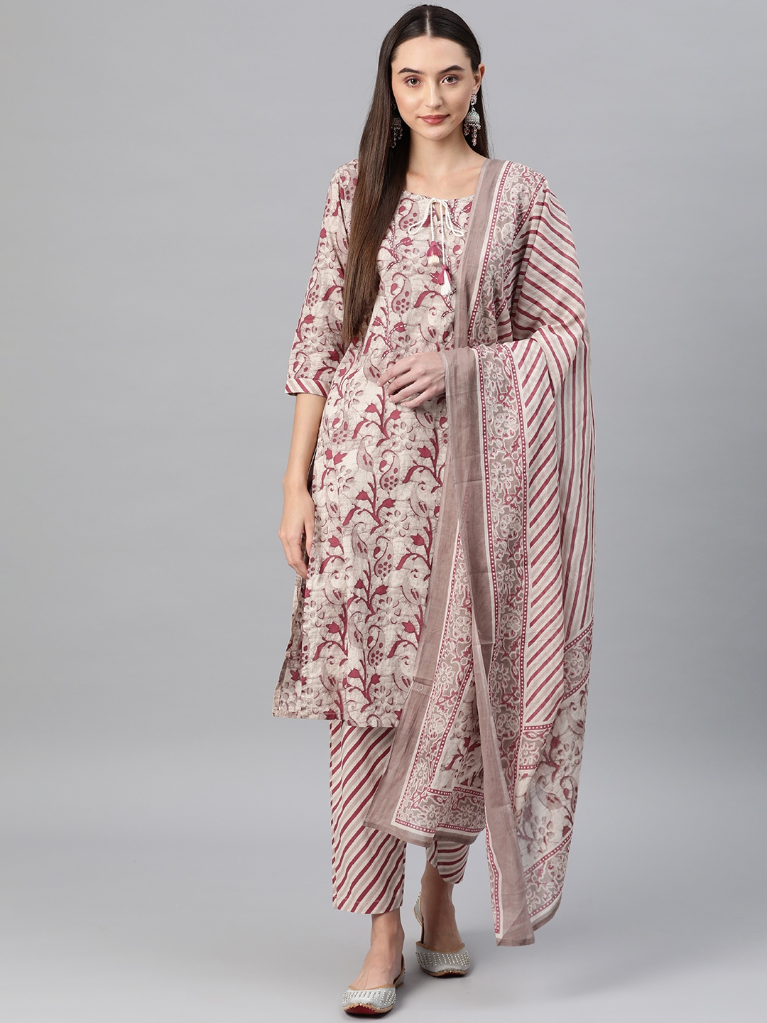 

Readiprint Floral Printed Regular Kantha Work Pure Cotton Kurta Set, Burgundy