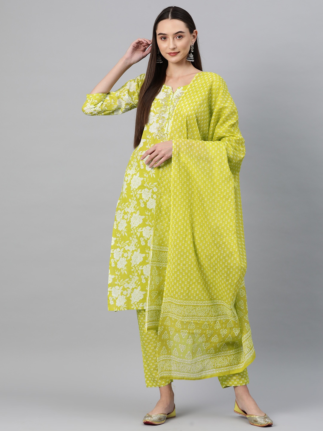 

Readiprint Fashions Floral Printed Beads & Stones Pure Cotton Kurta Set, Green