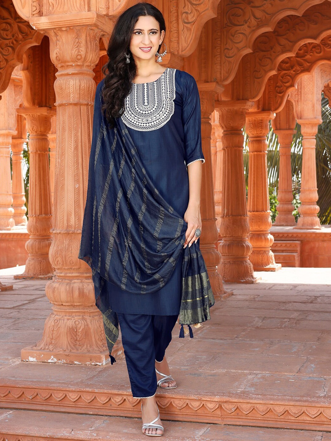 

Tikhi Imli Navy Blue Floral Yoke Design Regular Thread Work Kurta & Trousers With Dupatta