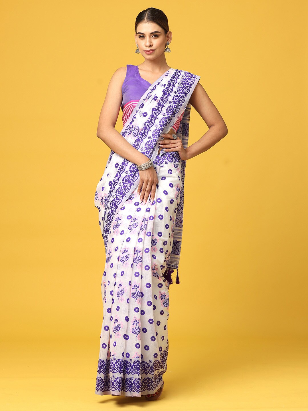 

VASTRANAND Floral Woven Design Zari Jamdani Saree, White