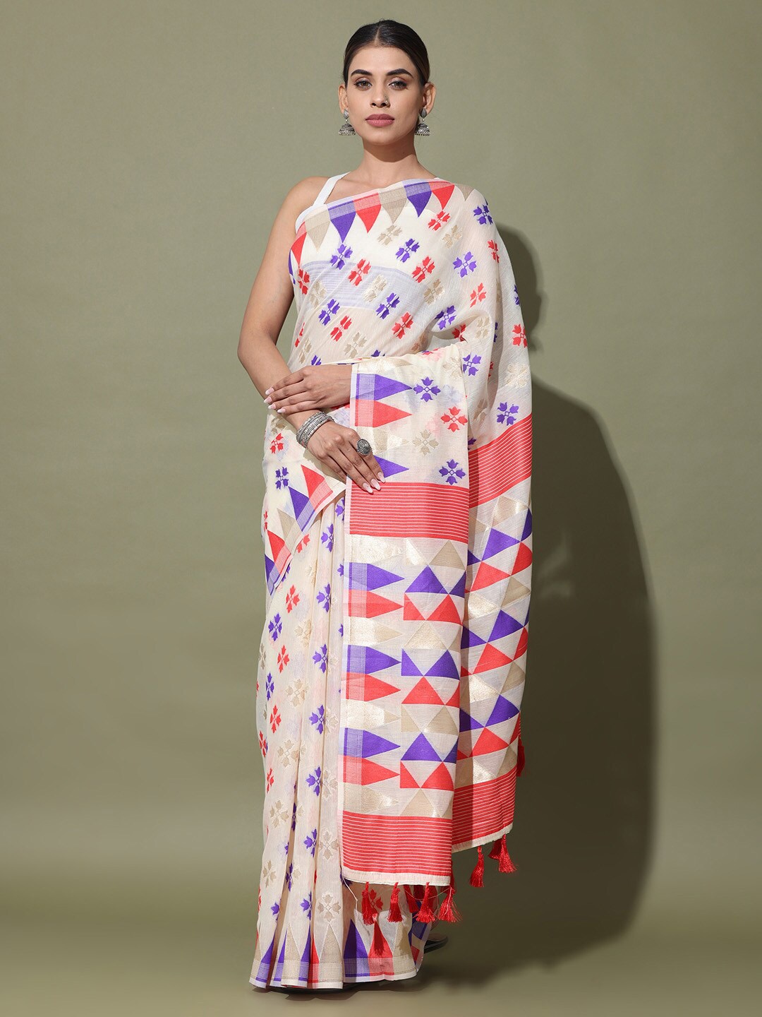 

VASTRANAND Geometric Woven Design Zari Jamdani Saree, Cream