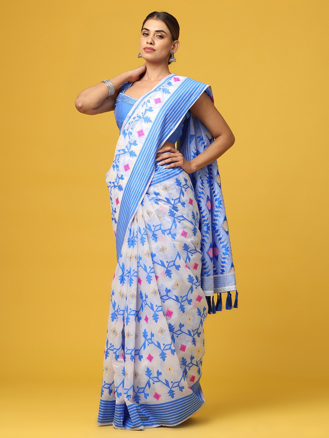 

VASTRANAND Floral Woven Design Jamdani Saree, White