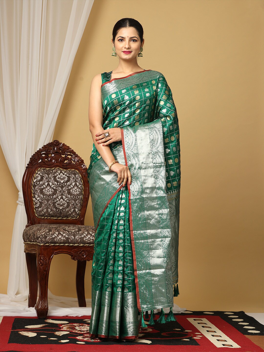 

VASTRANAND Ethnic Motifs Woven Design Zari Detailed Banarasi Saree, Green
