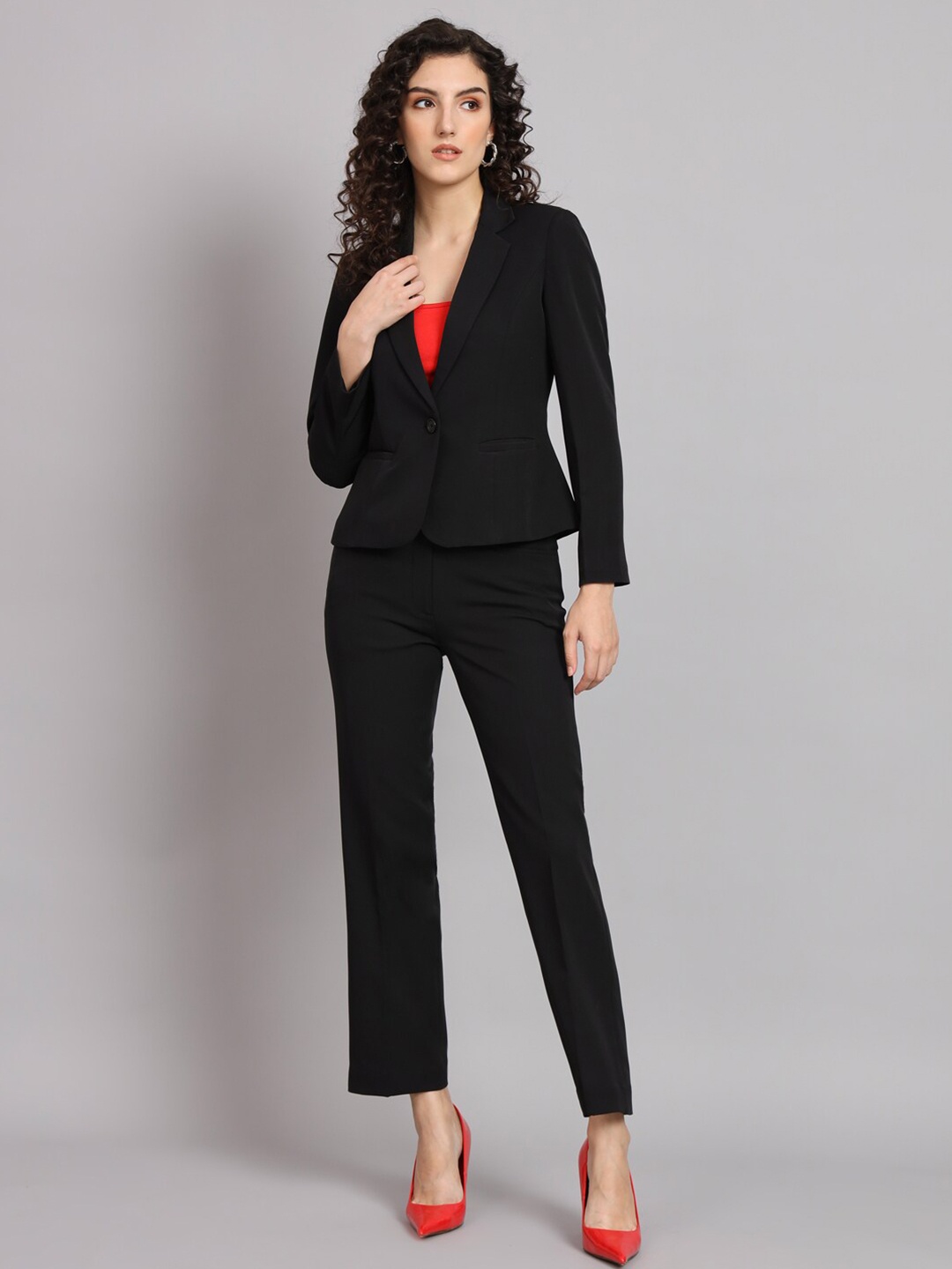 

PowerSutra Notched Collar Single-Breasted 2 Piece Suit, Black