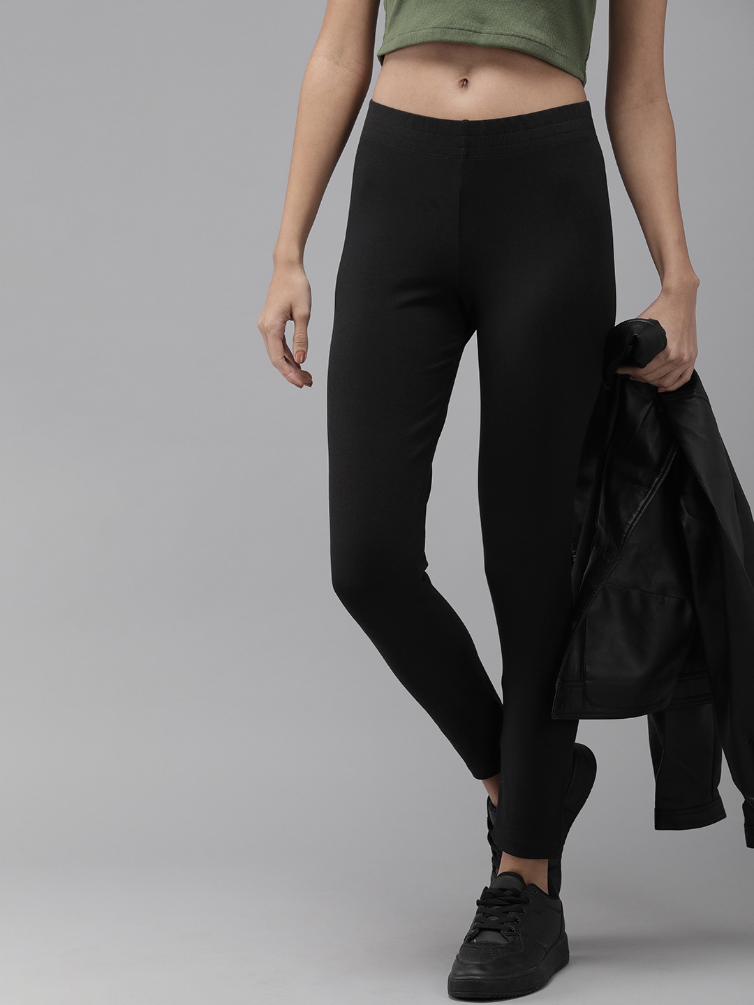 

Roadster Women Solid Ankle Length Tights, Black